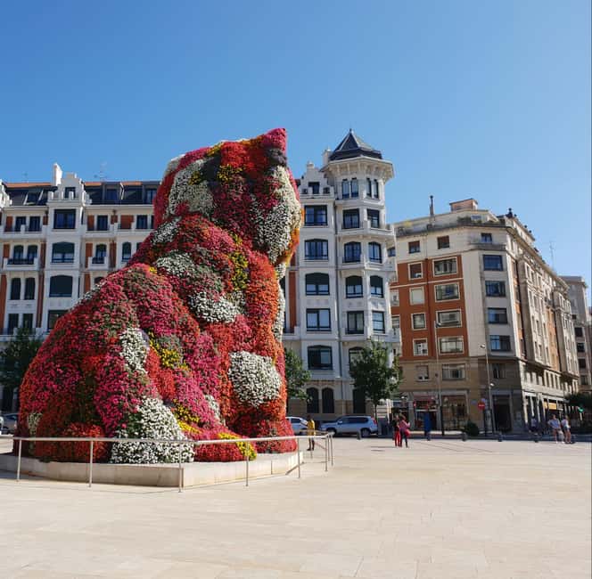 Bilbao: E-Bike Tour - Starting beside Arriaga Theatre