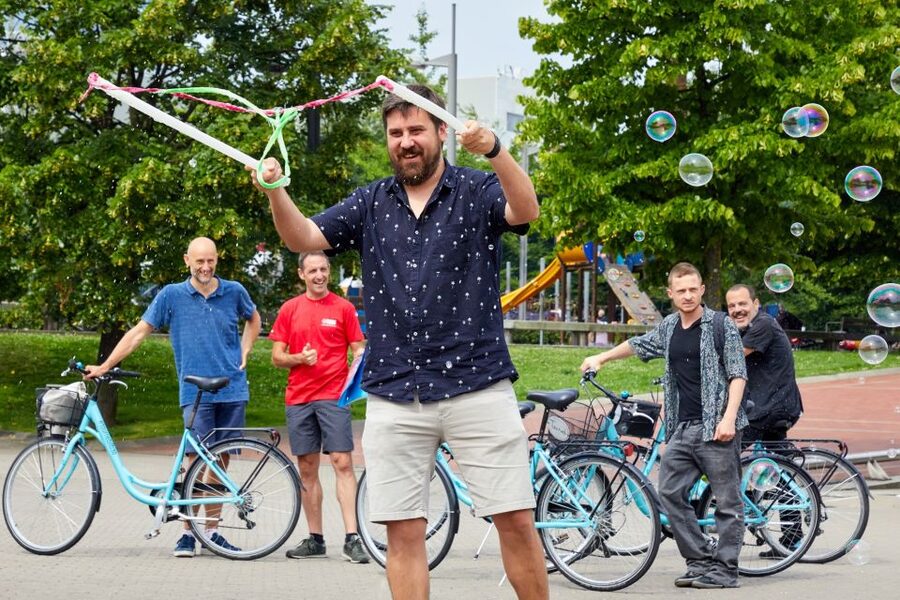 Bilbao: Guided Highlights Small Group or Private E-Bike Tour - The guides are the heart of the experience