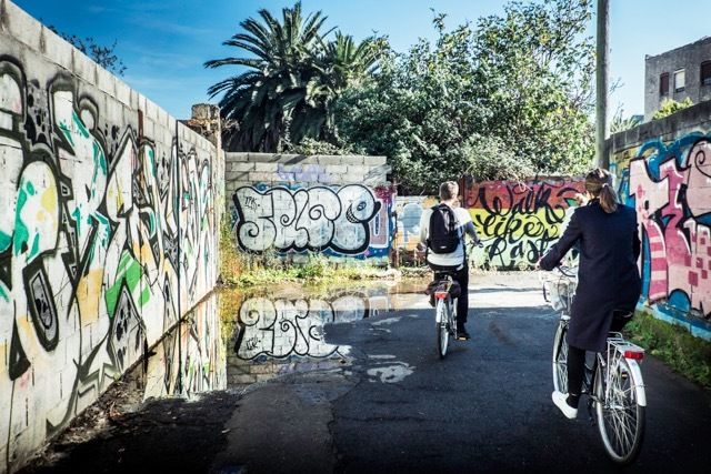 Bilbao: Street Art Small Group E-Bike Tour - Botica Vieja and a broader view of the city