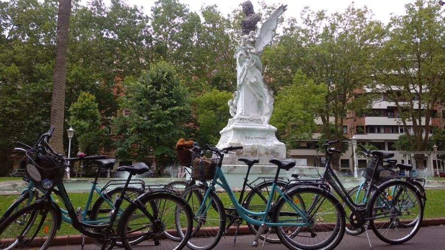Bilbao: Street Art Small Group E-Bike Tour - Who should book this Bilbao ride?
