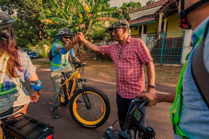 BLive Electric Bike Tours – Discovery of Divar Island - Starting near Old Goa and crossing to Divar