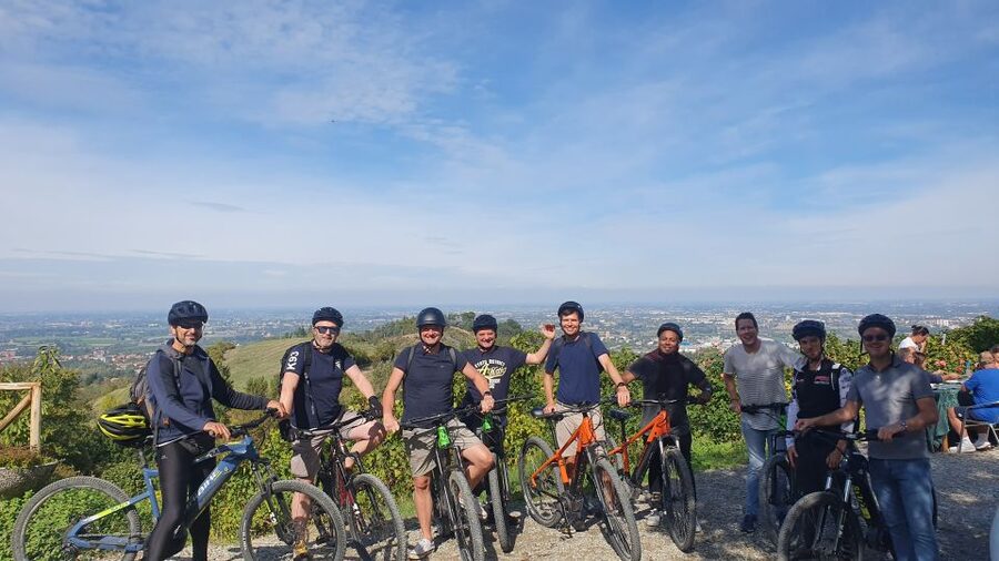 Bologna: E-Bike Guided Tour with Aperitivo - Who should book this ride?