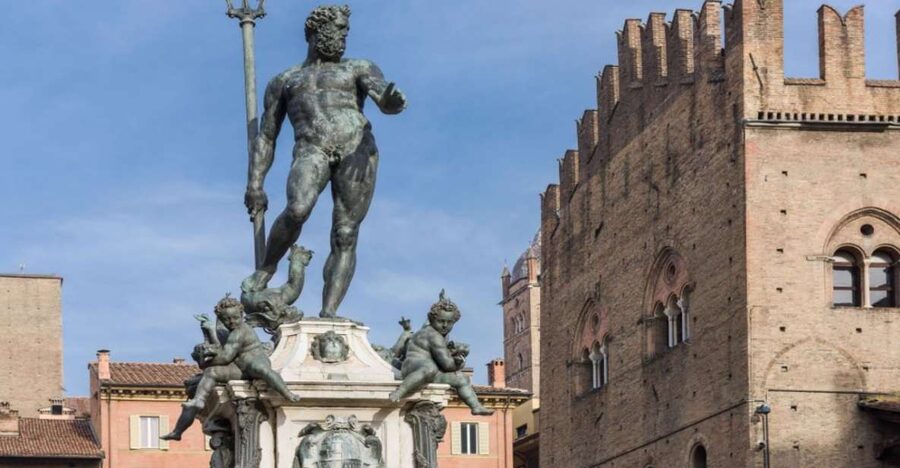 Bologna Guided Bike Tour - Archiginnasio and Bologna’s university tradition