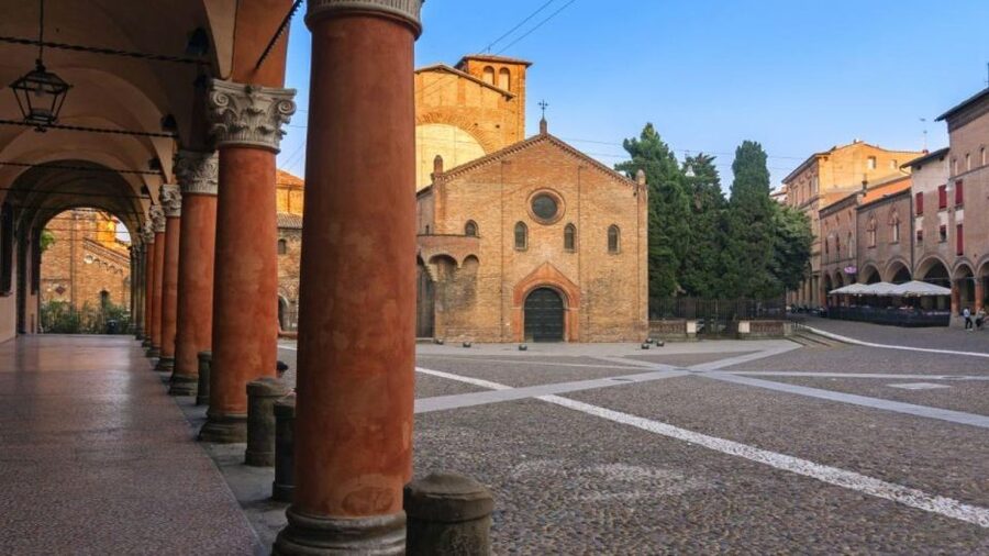 Bologna Guided Bike Tour - Piazza Maggiore sets the historical stage