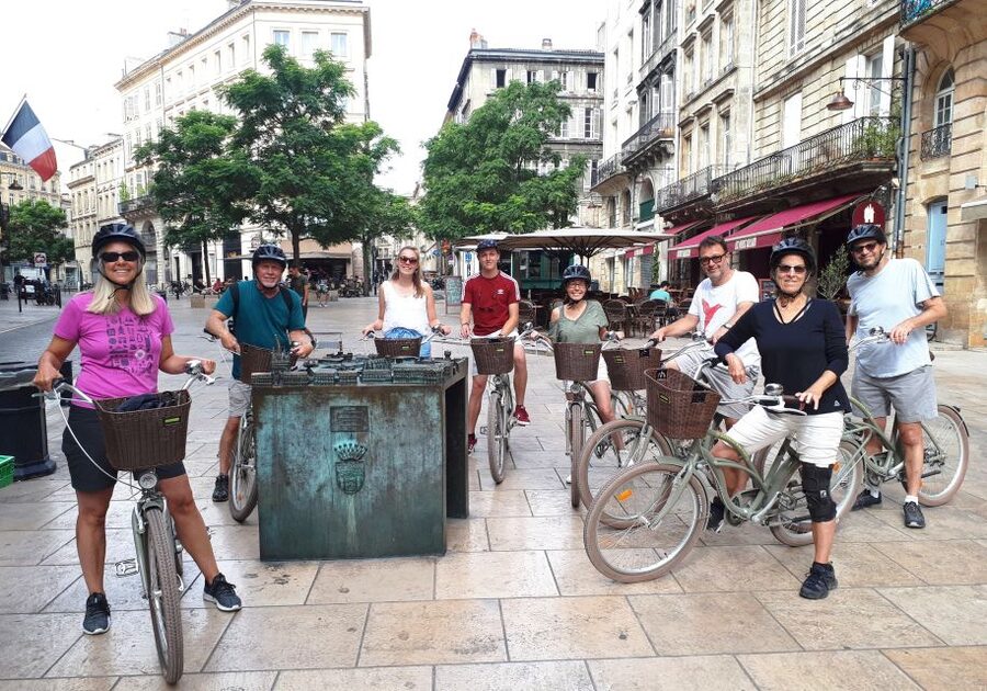 Bordeaux: Top Landmarks & Historic Bike Tour - What makes this Bordeaux bike tour worth considering