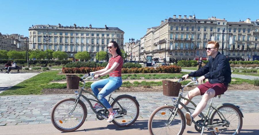Bordeaux: Top Landmarks & Historic Bike Tour - Parc des Angéliques, Darwin, and the right bank