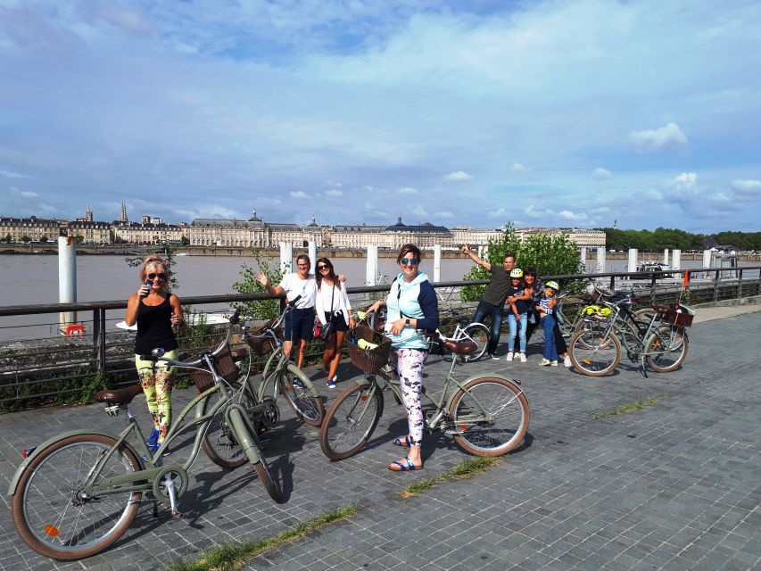 Bordeaux: Top Landmarks & Historic Bike Tour - Grosse Cloche and Saint-Michel