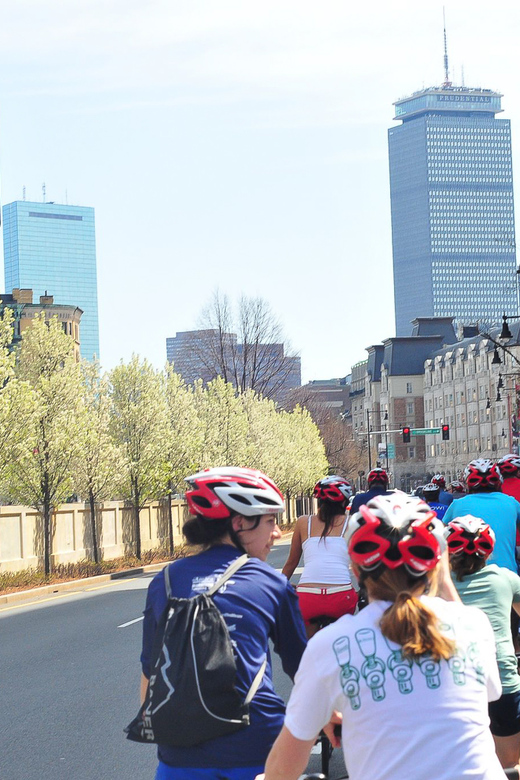 Boston: 2.5-Hour City View Bike Tour - Christian Science Center and the grand central city