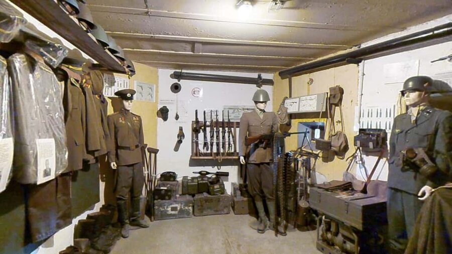 Bratislava: City and Iron Curtain and Bunker by E-Bike Tour - Inside B-S 8 and the museum collection