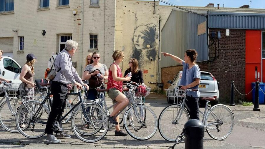 Bristol: The Best Of Bristol, Guided Bike Tour - Queen Square and the city’s changing story