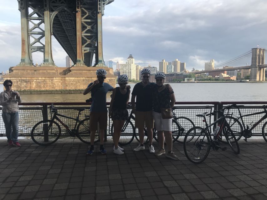 Brooklyn: 2-Hour Manhattan & Brooklyn Bridges Bike Tour - Courthouses and Brooklyn Heights