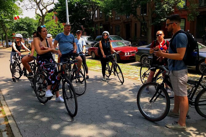 Brooklyn Bike Tour - Local food stops and changing businesses