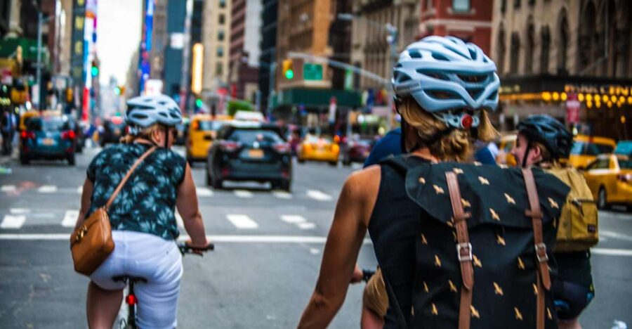 Brooklyn: Half-Day Cycling Tour - Starting in Dumbo beside the East River