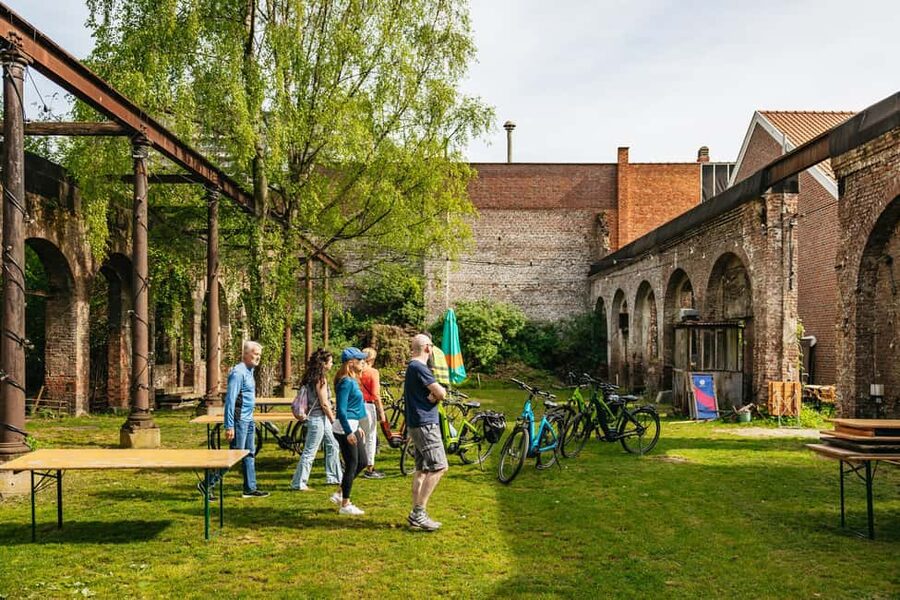 Brussels: City Highlights and Hidden Gems Bike Tour - Why Cycling Works So Well in Brussels