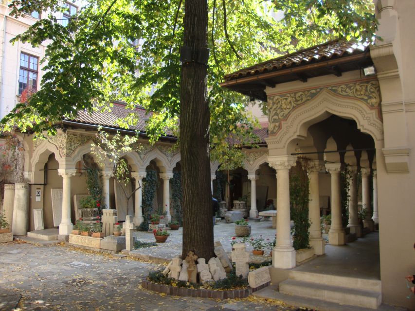 Bucharest: 2-Hour City Highlights Bike Tour - Who should book this Bucharest bike tour?