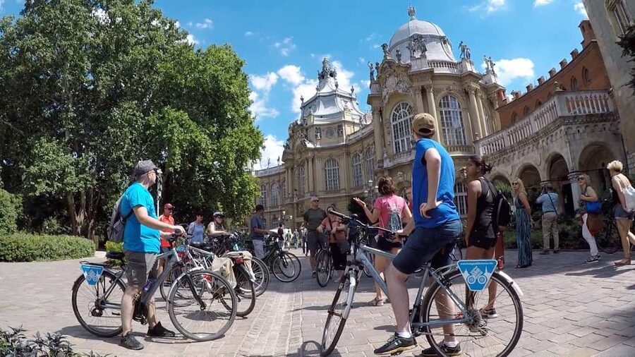 Budapest: Guided Bike & E-bike Tour with a Goulash - Heroes’ Square, City Park, and Vajdahunyad Castle