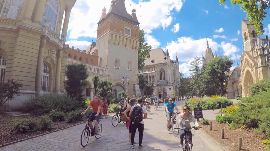 Budapest: Guided Bike & E-bike Tour with a Goulash - The goulash stop halfway through