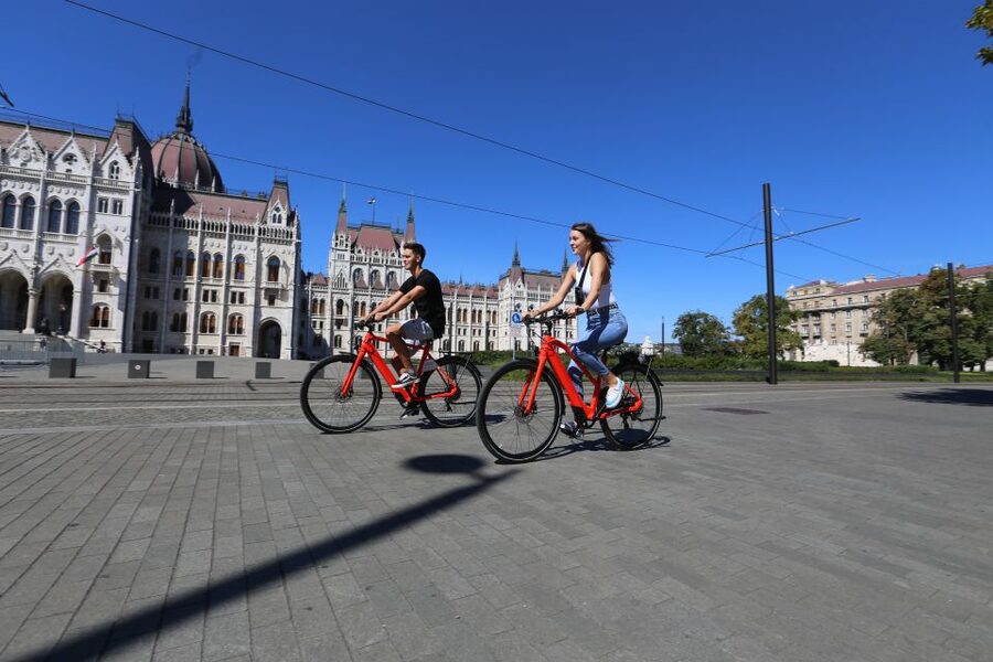 Budapest: Guided Downtown Electric Bike Tour - Rudas Bath, Gellért Hill, and the Danube bridges