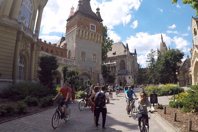 Budapest Highlights Bike Tour with a local guide - St. Stephen’s Basilica and central Pest