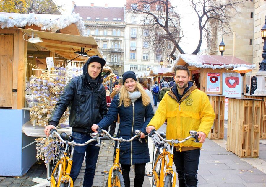 Budapest ❤️Winter Bike Tour with Coffee Stop❤️ - Starting Near the Opera House