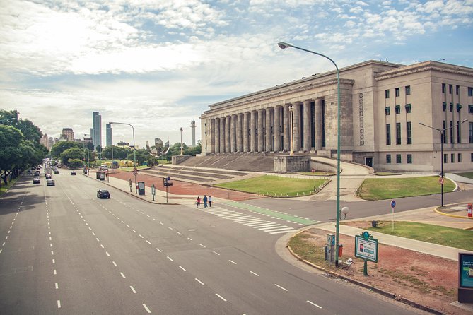 Buenos Aires Bike Tour: North Districts, Recoleta and Palermo - Barrio Parque and the residential side of Buenos Aires