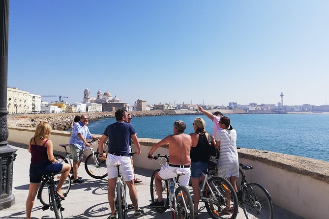 Cádiz 2:30h Bike Tour - Crossing Puerta Tierra to Cádiz’s newer side