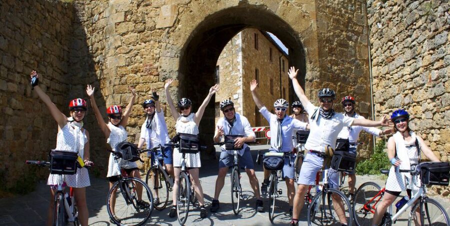 Cadiz: City Sightseeing Guided Tour by Bike - Alameda de Apodaca and the northern coast
