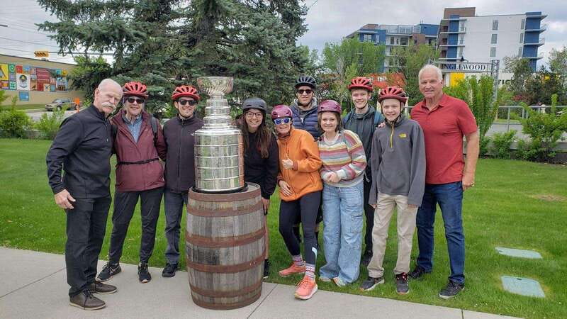 Calgary: City Bike Tour, Highlights and Bow River - Starting downtown and finding your cycling rhythm