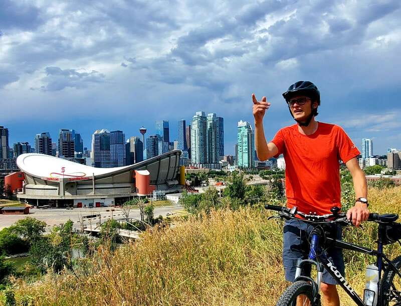 Calgary: City Bike Tour, Highlights and Bow River - Group size, guide quality, and the social side