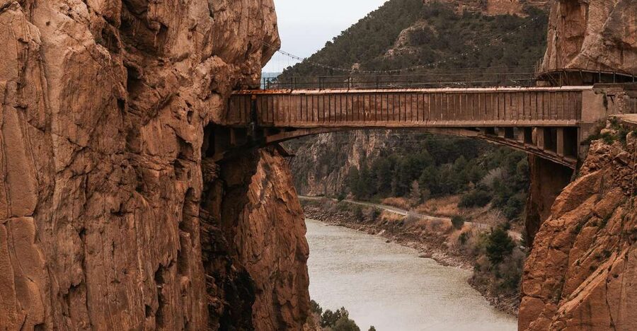 Caminito del Rey Full Experience+ 2-Hour E-Bike guided Tour - Meeting at La Garganta and heading north