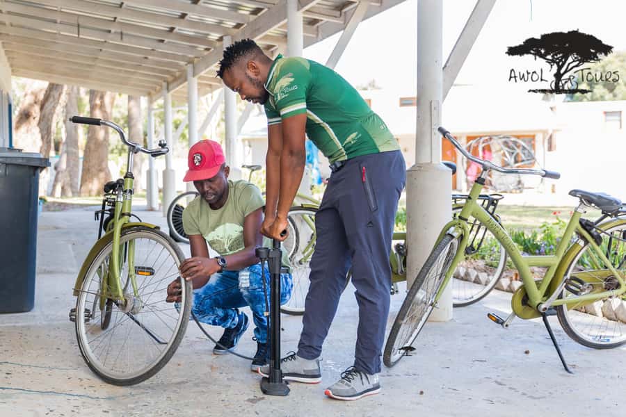 Cape Town: Cultural Cycling Tour - A Sunday gospel service and the question of timing