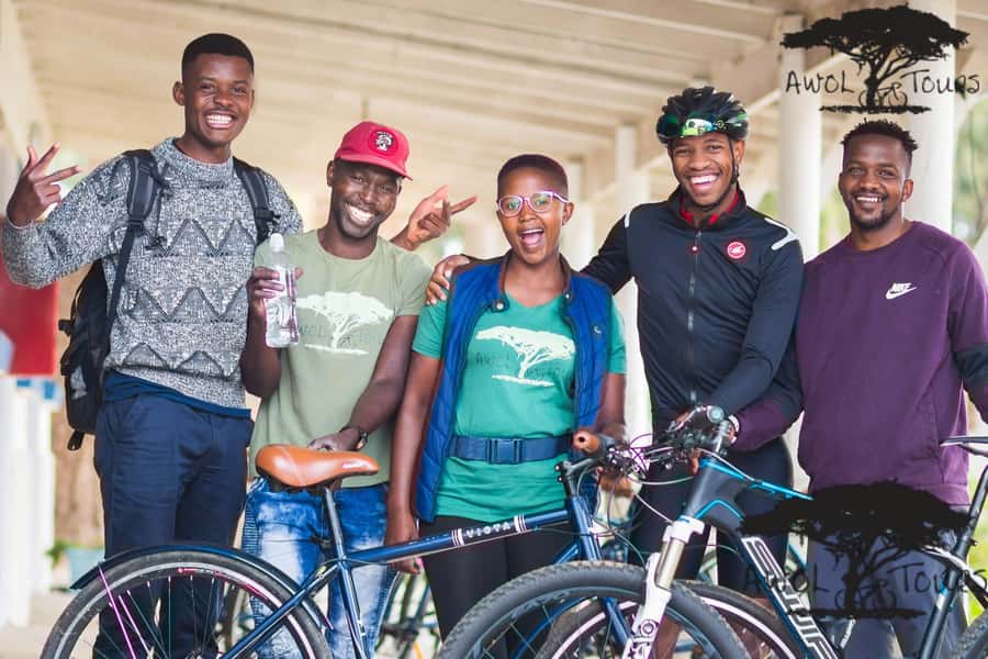 Cape Town: Cultural Cycling Tour - African lunch in a home or restaurant