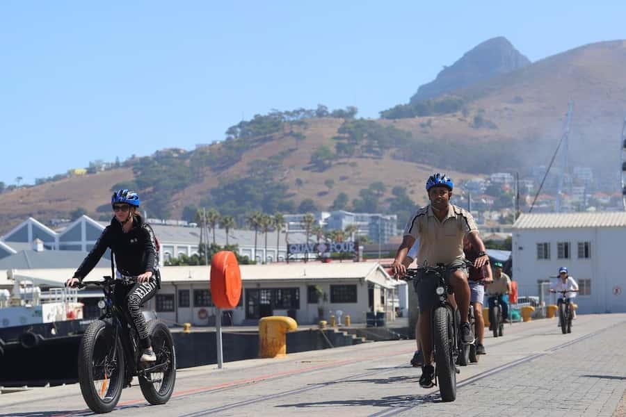 Cape Town: Half-Day e-Bike City Tour - The Atlantic seaboard and Sea Point Walkway
