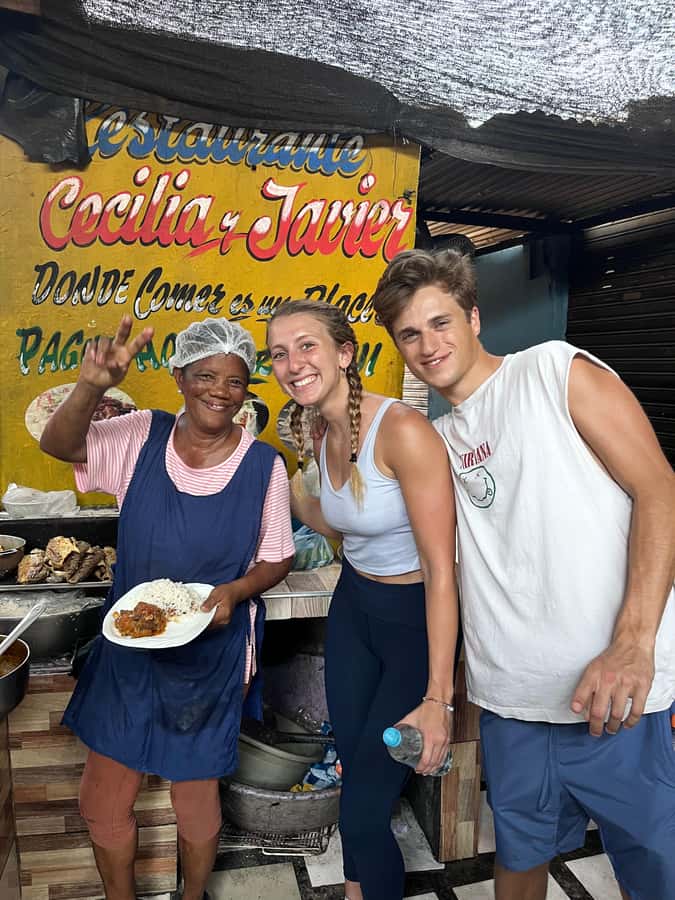 CARTAGENA: BIKE RIDE WITH LUNCH AT BOURDAIN'S FAVORITE SPOT - Bazurto Market is the heart of the experience