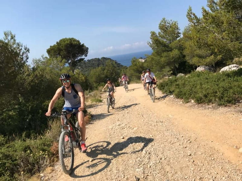 Cassis: Calanques and Viewpoints Tour by Mountain E-Bike - How challenging is the ride?