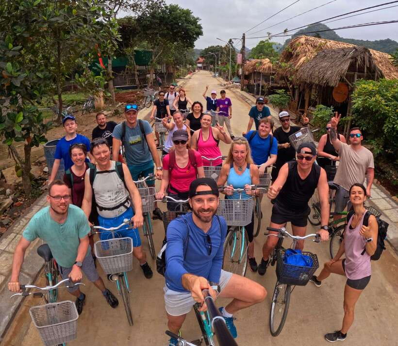 Cat Ba: Lan Ha, HaLong bay full day- biking, kayaking, lunch - Swimming at Ba Trai Dao