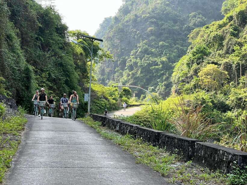 Cat Ba: Lan Ha, HaLong bay full day- biking, kayaking, lunch - Sunset tea and the return to Cat Ba