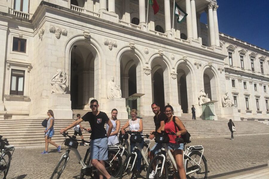 Central Lisbon 3-Hour Guided E-Bike Tour - Along the Tagus toward Time Out Market