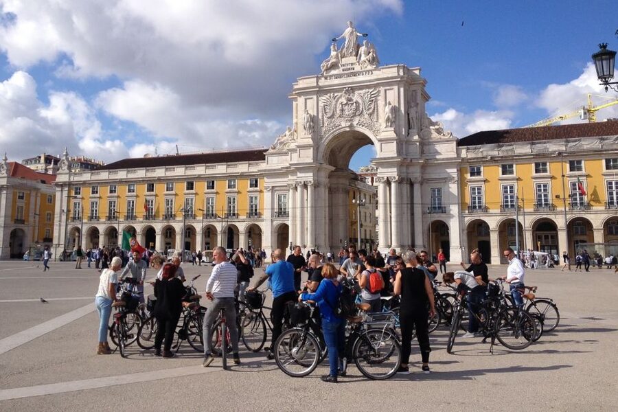 Central Lisbon 3-Hour Guided E-Bike Tour - Comfort, safety, and practical details