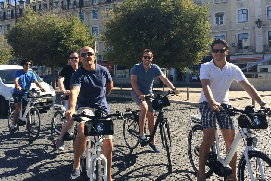 Central Lisbon 3-Hour Guided E-Bike Tour - Beginning near Eduardo VII Park