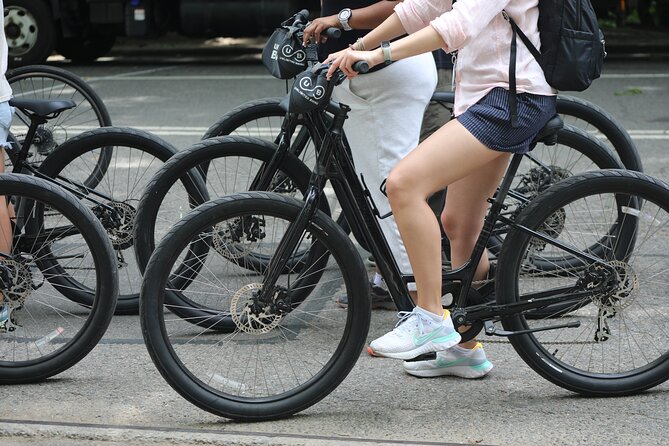 Central Park Bike Rental New York City - Bridges, lakes, and open park paths