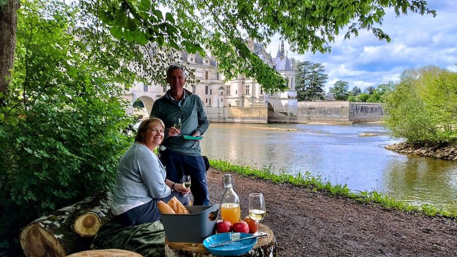 Chenonceau: E-Bike Guided Tour & Gourmet Picnic Lunch - Starting at the Maison Éclusière des Mazelles