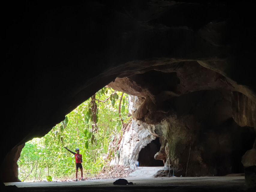 Chiang Mai: Boat Ride and Cycling Tour to Sticky Waterfall - Country roads, dirt tracks, and teak forest