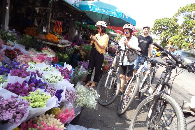 Chiang Mai City Culture Half-Day Cycling Tour - What the Ride Feels Like in Practice