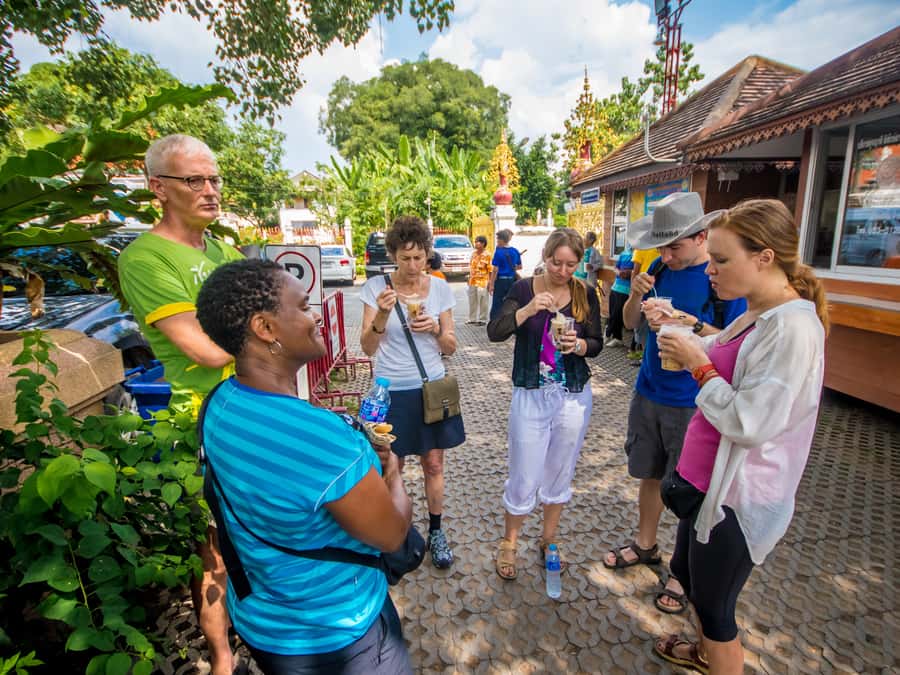 Chiang Mai Countryside E-bike Ride with Expert Guide & Lunch - Wat Phra That Hariphunchai and Lamphun’s golden chedi