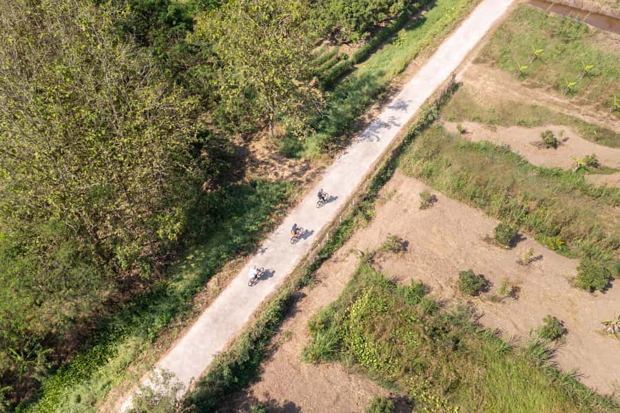 Chiang Mai Countryside E-bike Ride with Expert Guide & Lunch - Lunch beside the Ping River