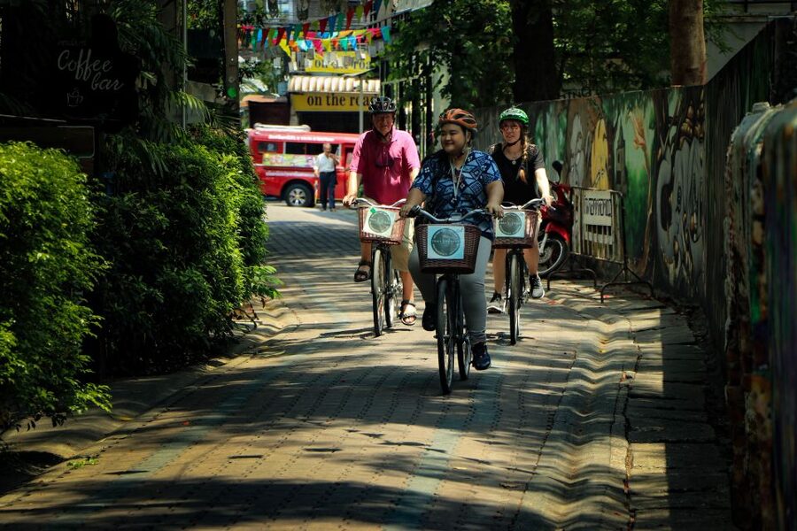 Chiang Mai: Half-Day Old Town Cycling Tour - The blacksmith community and everyday work