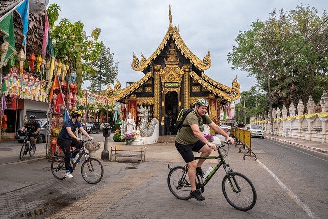 Chiang Mai: Historic Old City Bike Tour - Morning or Night - Key points before you book