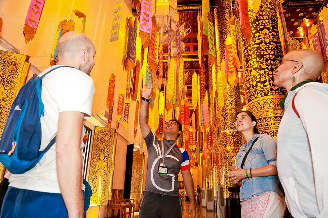 Chiang Mai: Historic Old City Bike Tour - Morning or Night - Wat Inthakhin and the city’s symbolic center
