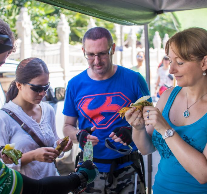 Chiang Mai: Historic Old City Bike Tour - Morning or Night - Morning or night: which departure should you choose?